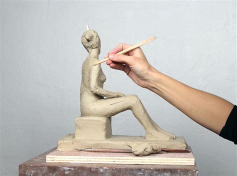  Modeling Sculpture: From Figure Drawing to Finished Form: A Journey into the Sculptural Heart